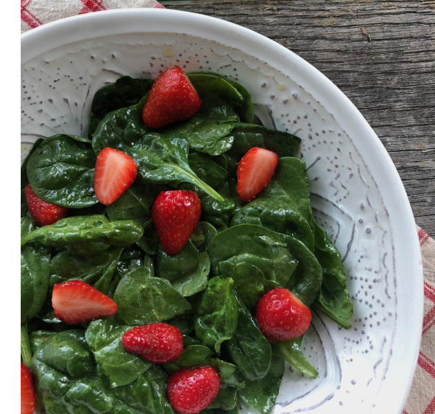 strawberry spinach salad