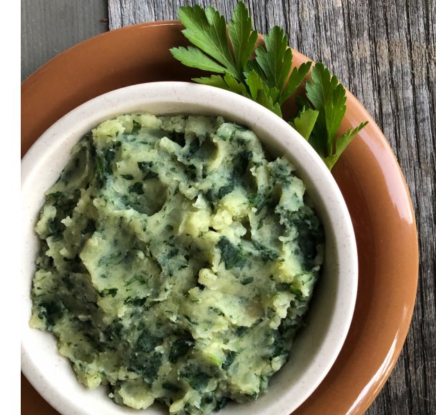 green potatoes (mashed potatoes with spinach)
